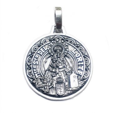 Medalla Virgen de Lorite fabricada en plata oxidada. Disponible con baño de rodio y en oro de 18 quilates